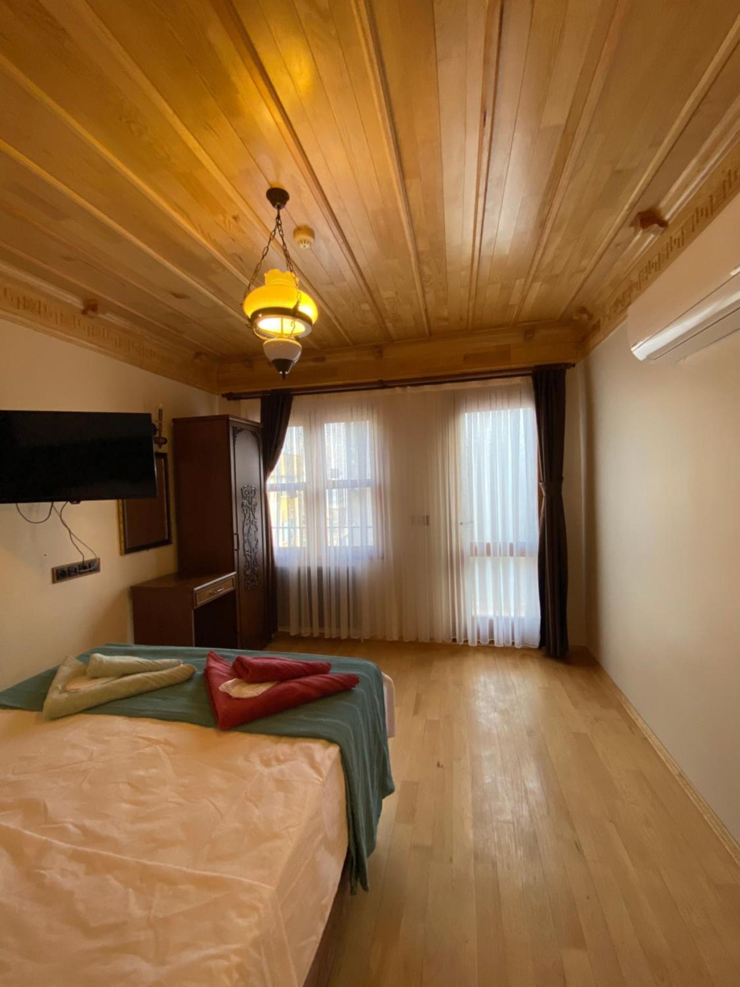 Antique Pearl Hotel อิสตันบูล ภายนอก รูปภาพ
