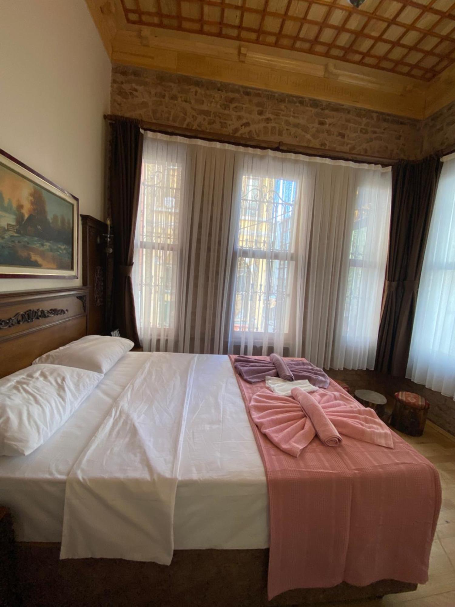 Antique Pearl Hotel อิสตันบูล ภายนอก รูปภาพ